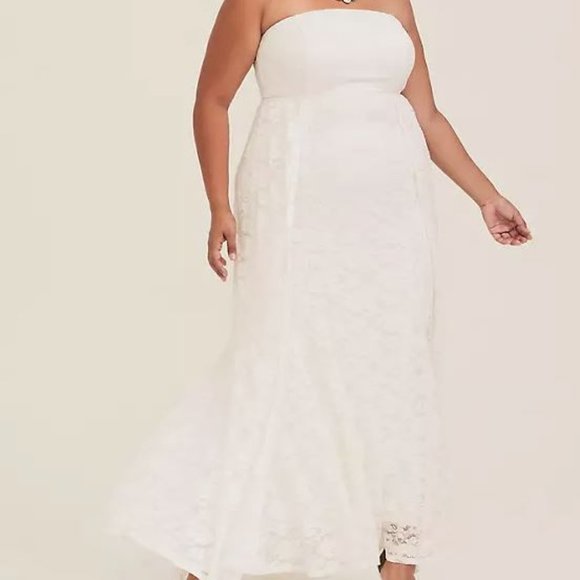 2X (18) PLUS SIZE Wedding Dress NWT - Picture 1 of 4